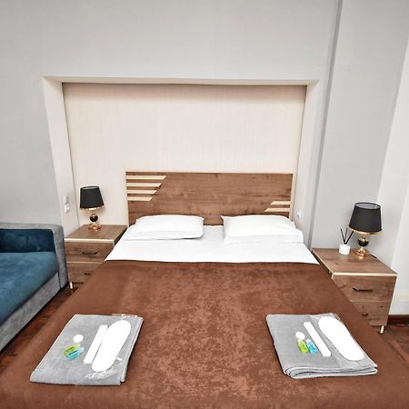 יירבאן A&S Hotel מראה חיצוני תמונה