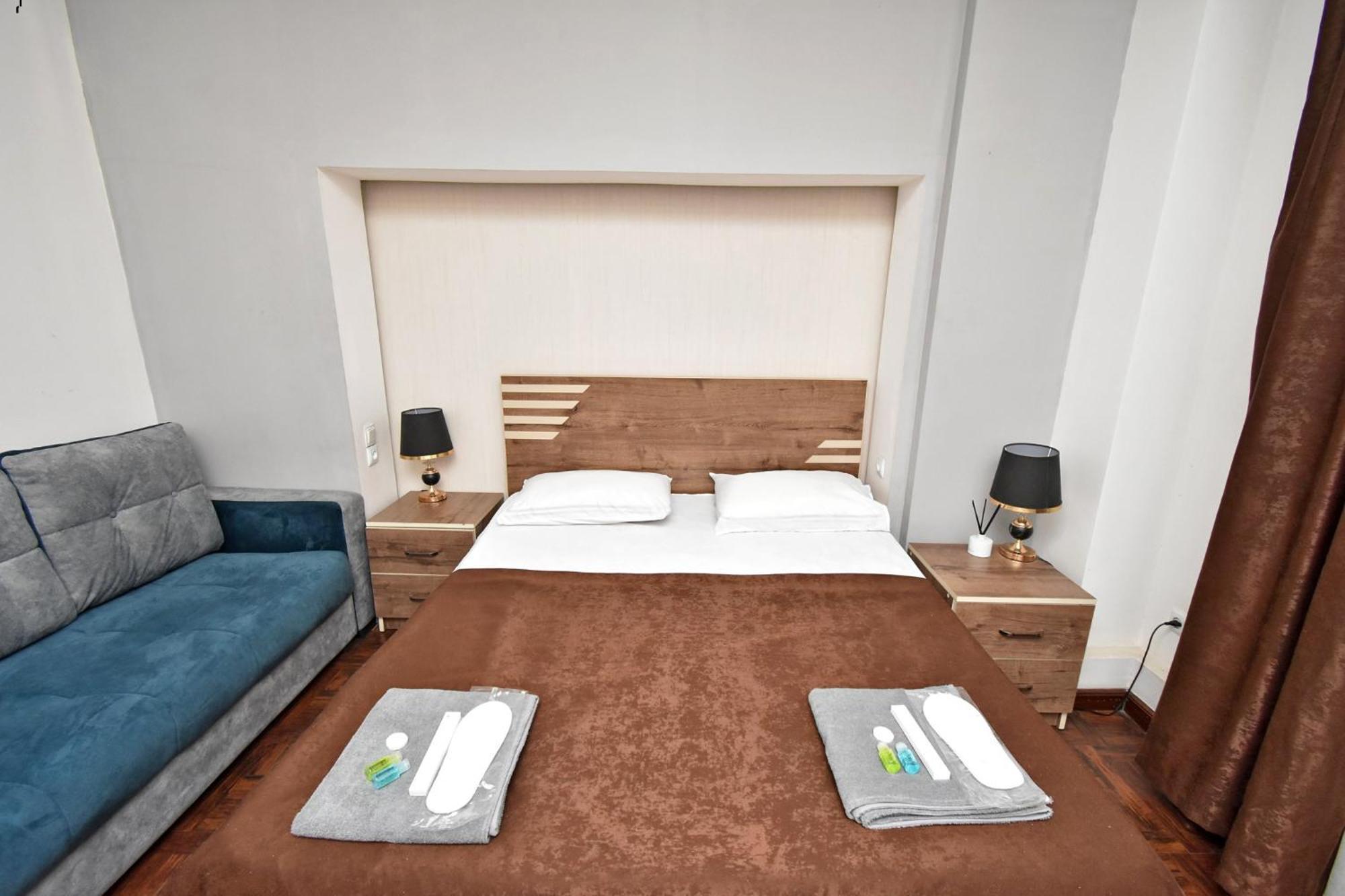 יירבאן A&S Hotel מראה חיצוני תמונה